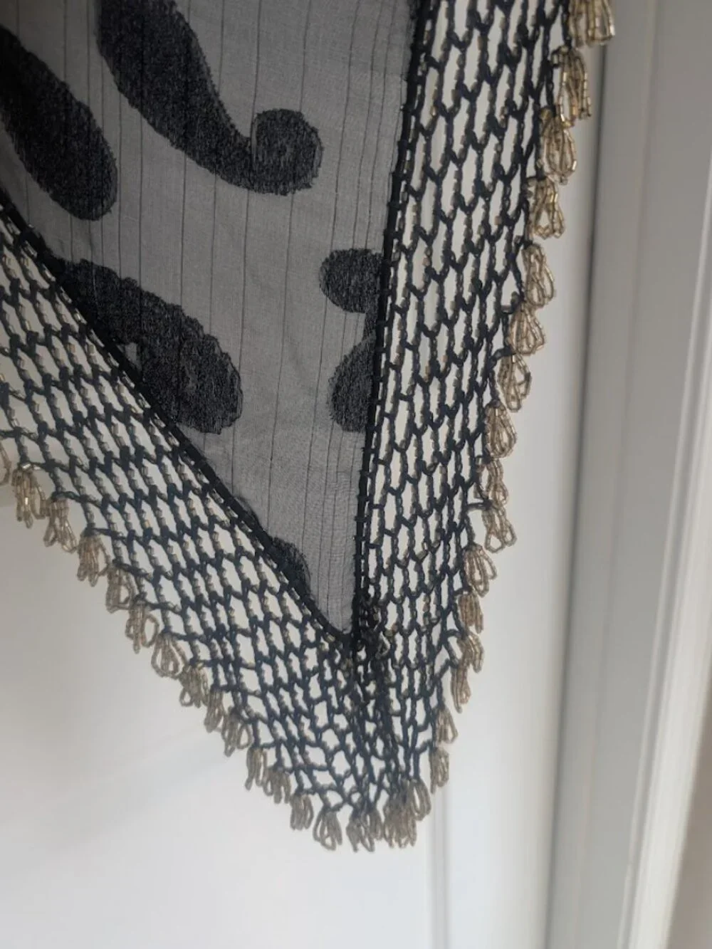 Vintage beaded shawl wrap - Picture 4 of 6